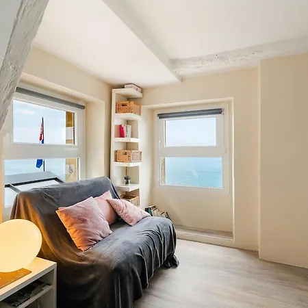 Apartamento T2 Dans L'intra-muros Vue Exceptionnelle *